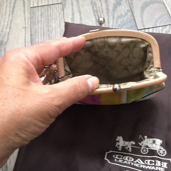 Coach coin purse - Picture 2 of 3